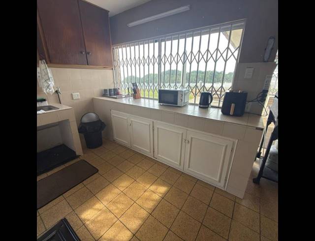 8 BEDROOM HOUSE FOR SALE IN DOC WILSON POINT